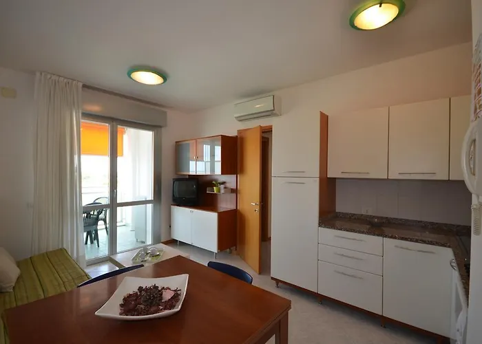 Torre Del Sole Μπιμπιόνε