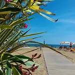 Torre Del Sole * بيبيوني
